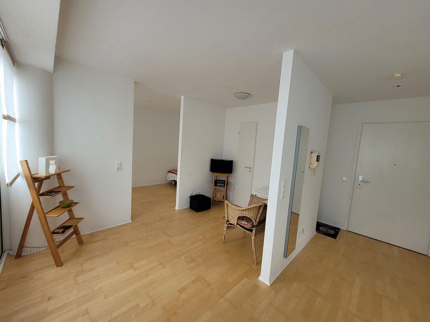 Predaj bytu 1-izbový 36 m², Erich-Weinert-Str. 143, Berlin, Berlín Predaj bytu 1-izbový 36 m², Erich-Weinert-Str. 143, Berlin, Berlín