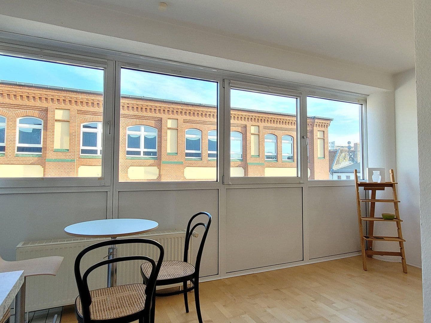 Predaj bytu 1-izbový 36 m², Erich-Weinert-Str. 143, Berlin, Berlín Predaj bytu 1-izbový 36 m², Erich-Weinert-Str. 143, Berlin, Berlín