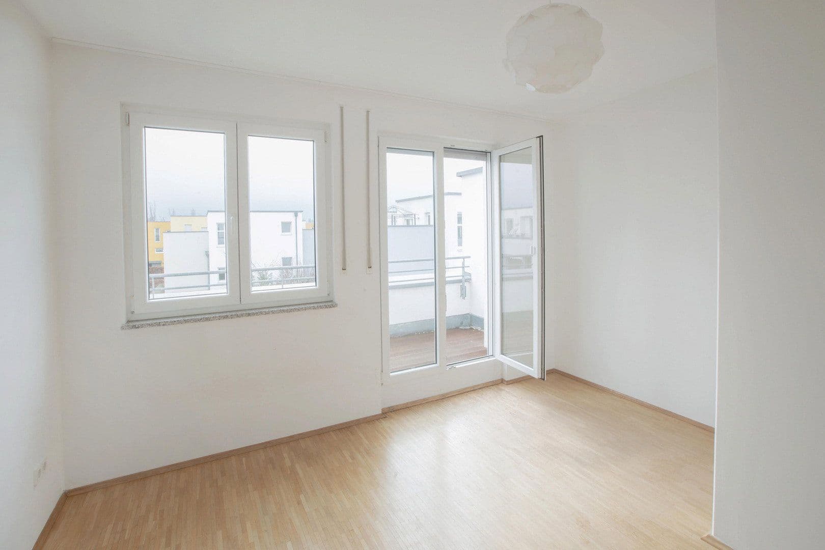 Predaj domu 119 m², pozemek 205 m², Braunaugenstraße 36, München, Bavorsko Predaj domu 119 m², pozemek 205 m², Braunaugenstraße 36, München, Bavorsko