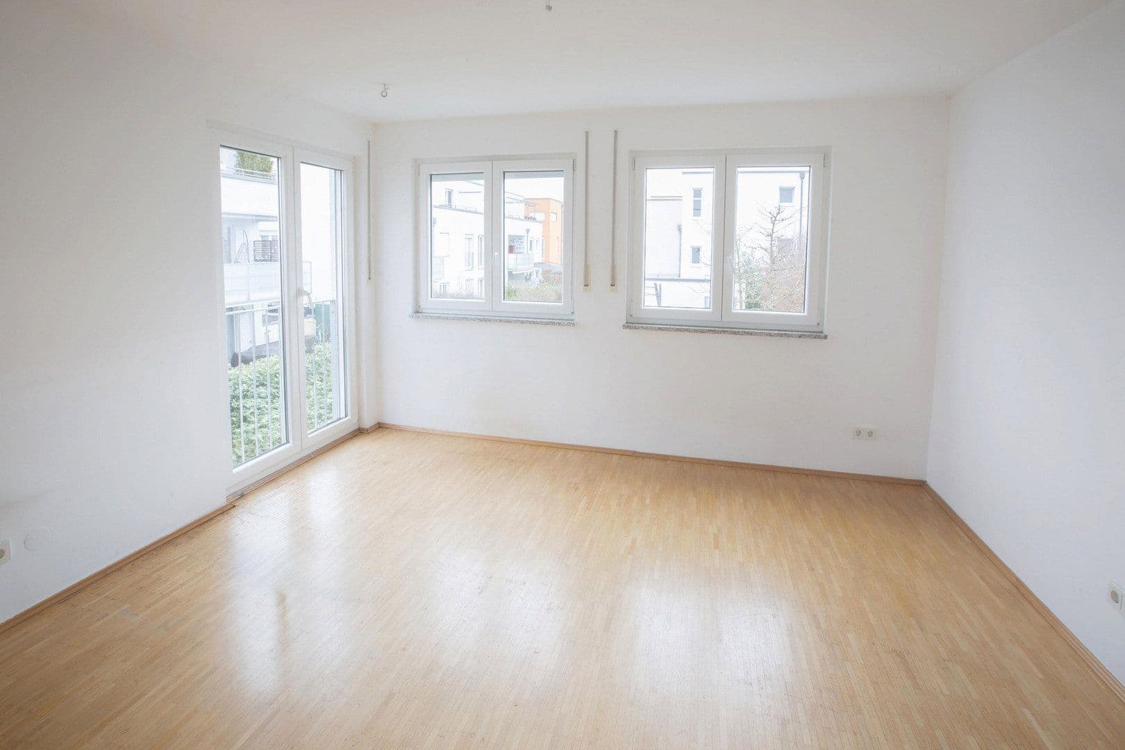 Predaj domu 119 m², pozemek 205 m², Braunaugenstraße 36, München, Bavorsko Predaj domu 119 m², pozemek 205 m², Braunaugenstraße 36, München, Bavorsko