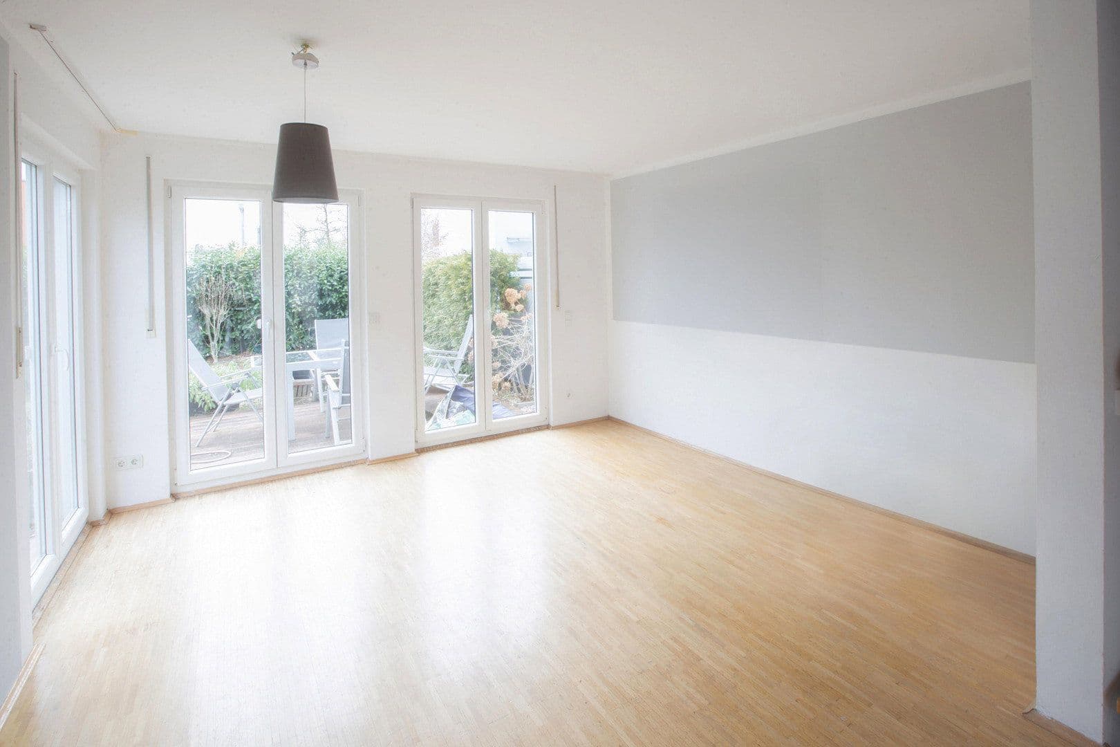 Predaj domu 119 m², pozemek 205 m², Braunaugenstraße 36, München, Bavorsko Predaj domu 119 m², pozemek 205 m², Braunaugenstraße 36, München, Bavorsko