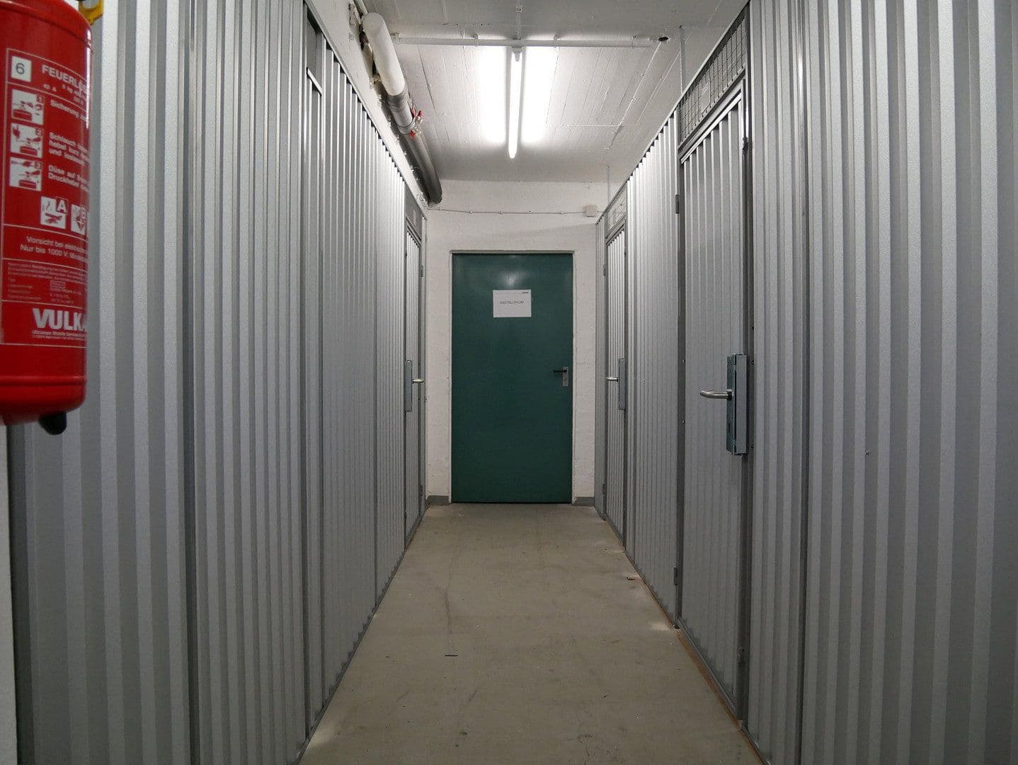 Prenájom nebytového priestoru 8 m², Alter Flughafen 4, Hannover, Dolné Sasko Prenájom nebytového priestoru 8 m², Alter Flughafen 4, Hannover, Dolné Sasko