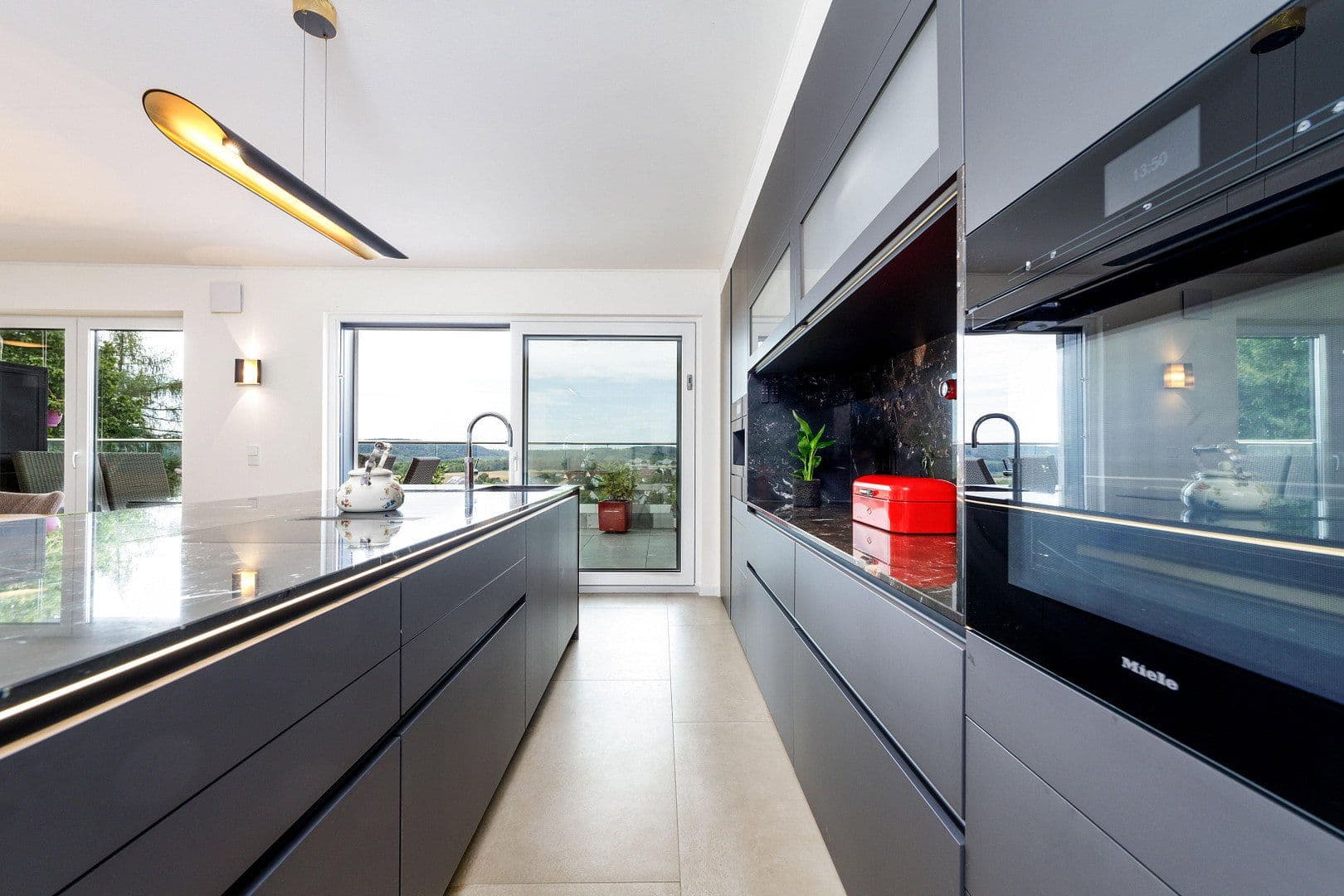 Prenájom bytu 5-izbový 180 m², Perl, Sársko Prenájom bytu 5-izbový 180 m², Perl, Sársko