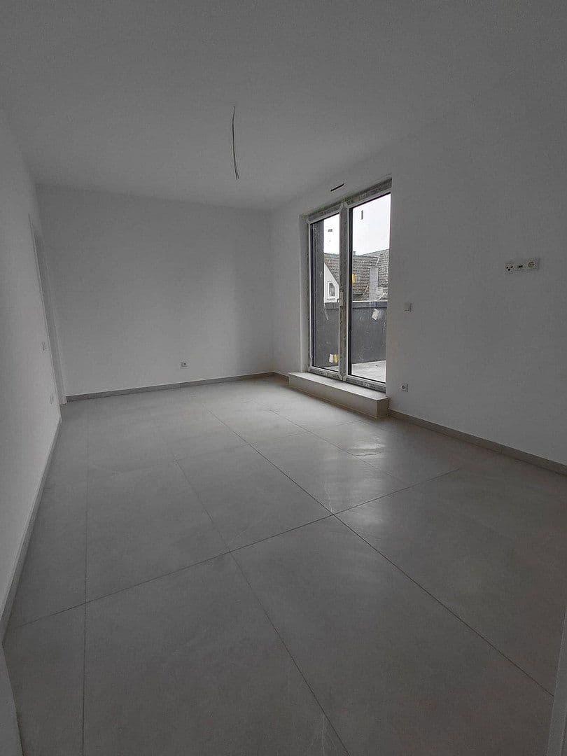 Prenájom bytu 4-izbový 113 m², Erlensee, Hesensko Prenájom bytu 4-izbový 113 m², Erlensee, Hesensko