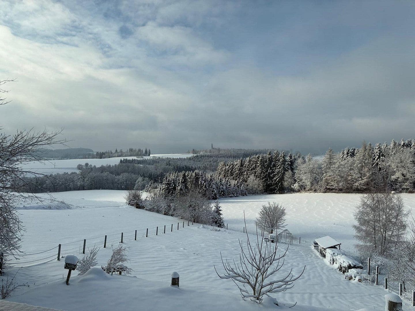 Predaj domu 128 m², pozemek 1.380 m², Helmbrechts, Bavorsko Predaj domu 128 m², pozemek 1.380 m², Helmbrechts, Bavorsko