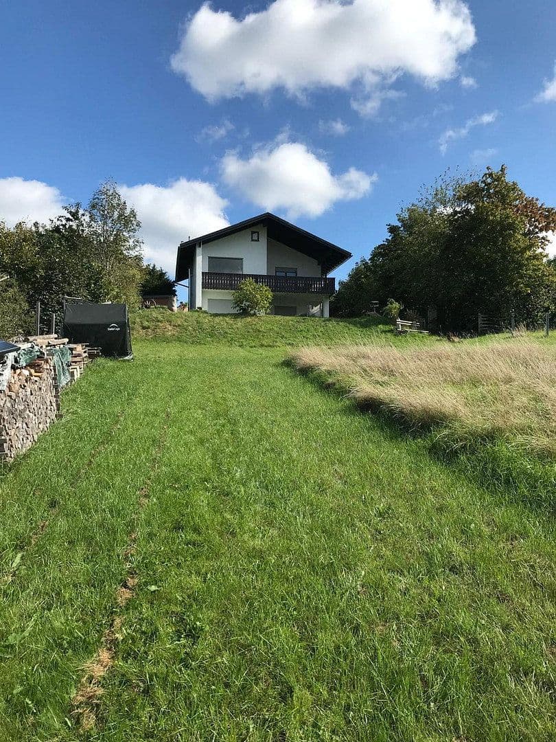 Predaj domu 128 m², pozemek 1.380 m², Helmbrechts, Bavorsko Predaj domu 128 m², pozemek 1.380 m², Helmbrechts, Bavorsko