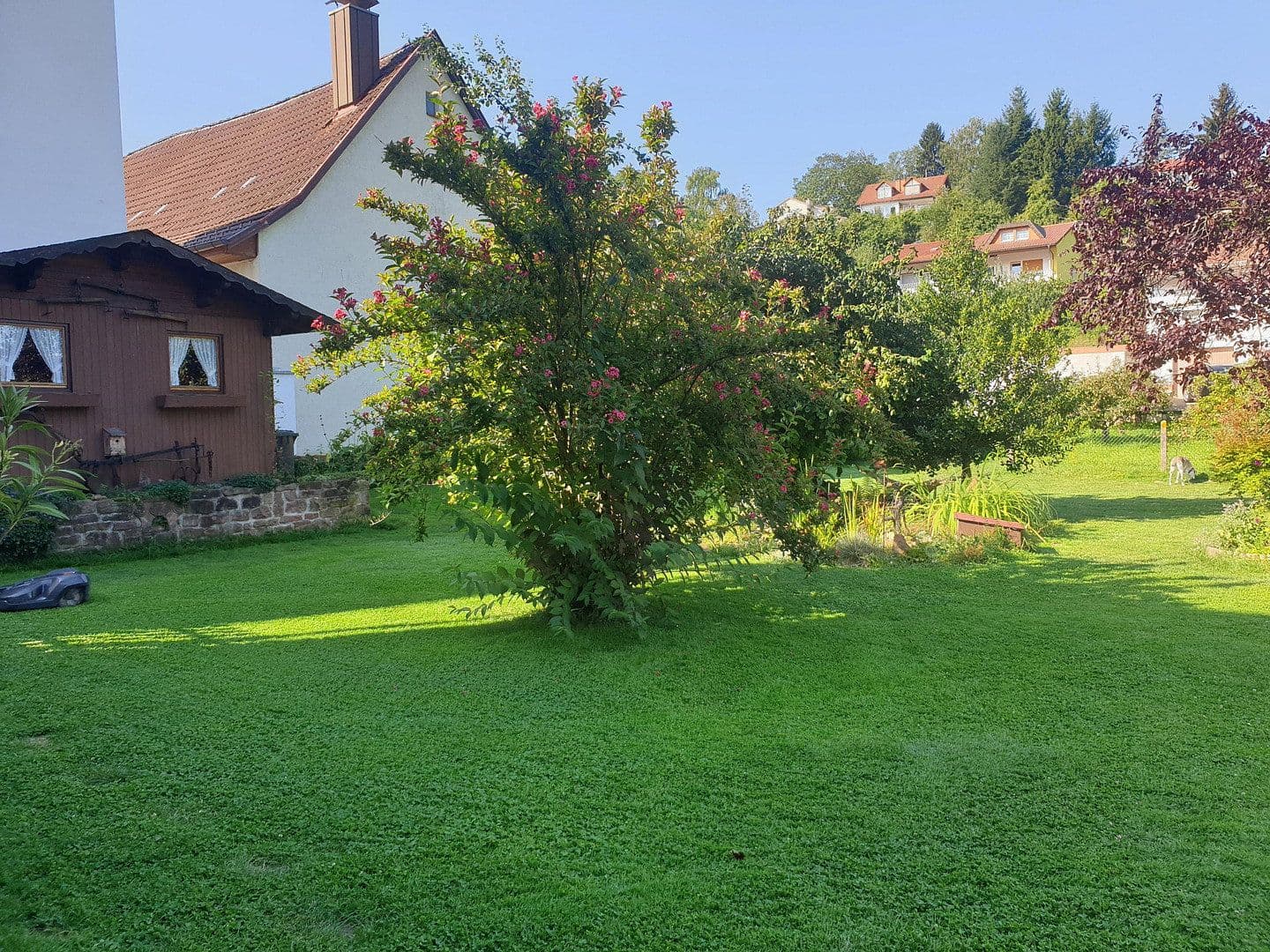 Predaj domu 290 m², pozemek 660 m², Neuhofer Straße 34, Neckargemünd, Bádensko-Wurttembersko Predaj domu 290 m², pozemek 660 m², Neuhofer Straße 34, Neckargemünd, Bádensko-Wurttembersko