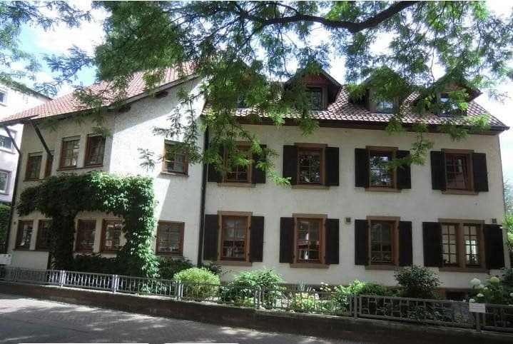 Predaj domu 481 m², pozemek 625 m², Friedenstraße 18, Offenburg, Bádensko-Wurttembersko Predaj domu 481 m², pozemek 625 m², Friedenstraße 18, Offenburg, Bádensko-Wurttembersko