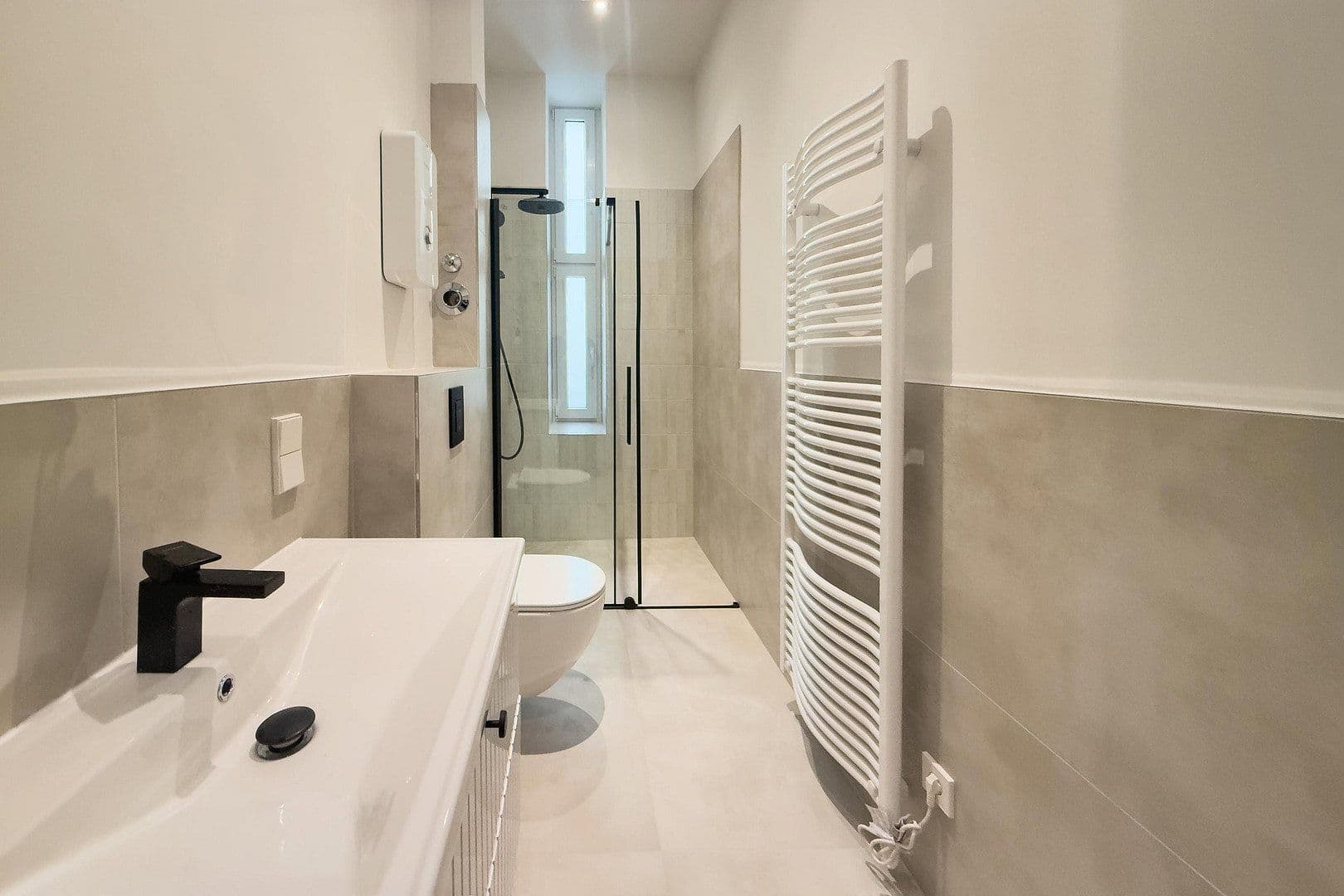 Predaj bytu 4-izbový 91 m², Glasgowerstraße 27, Berlin, Berlín Predaj bytu 4-izbový 91 m², Glasgowerstraße 27, Berlin, Berlín