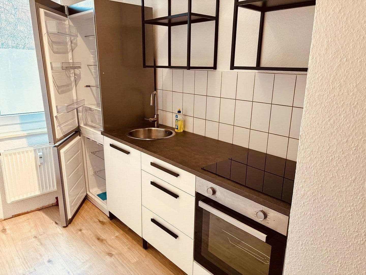 Prenájom bytu 1-izbový 32 m², Dahlienstraße 4, Erfurt, Durínsko Prenájom bytu 1-izbový 32 m², Dahlienstraße 4, Erfurt, Durínsko