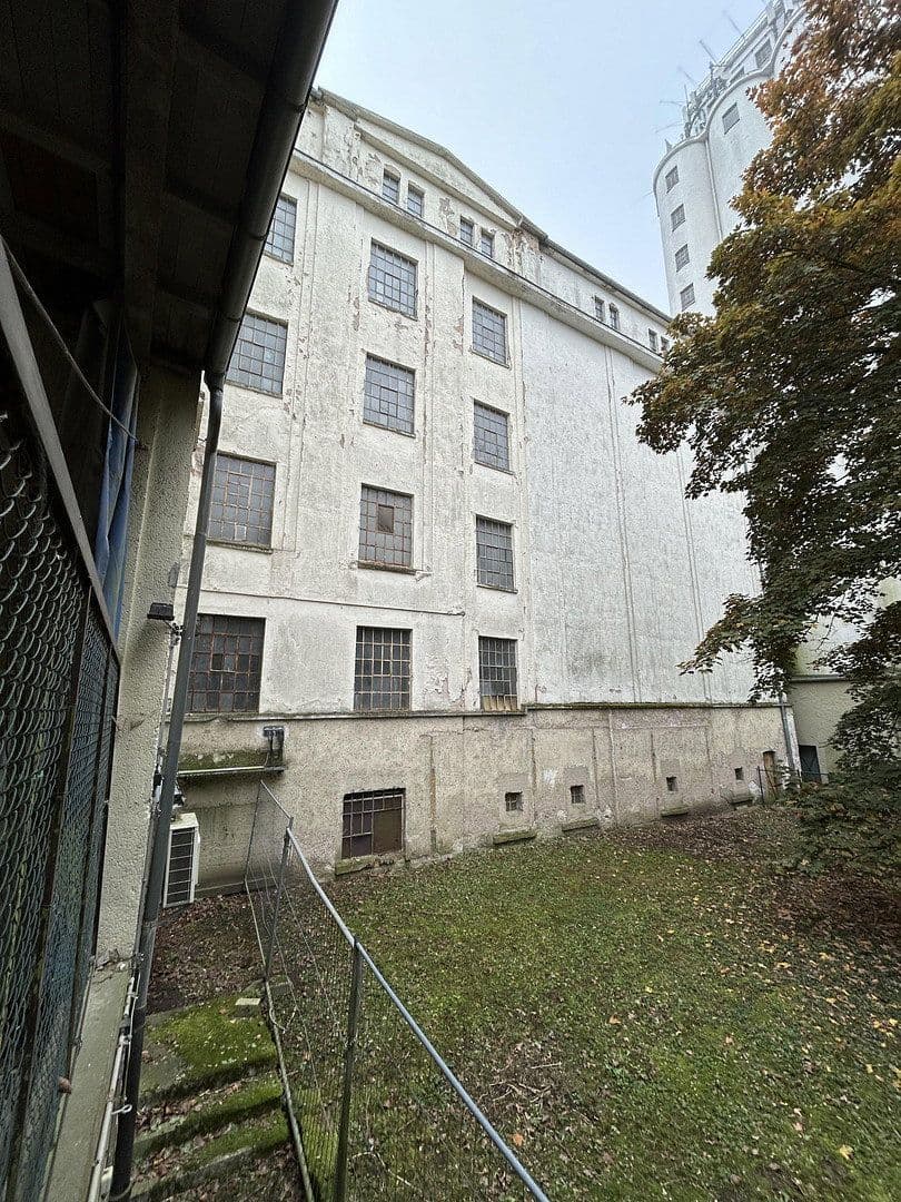 Predaj nebytového priestoru 4.126 m², Mühlenstraße 9b, Niddatal, Hesensko Predaj nebytového priestoru 4.126 m², Mühlenstraße 9b, Niddatal, Hesensko