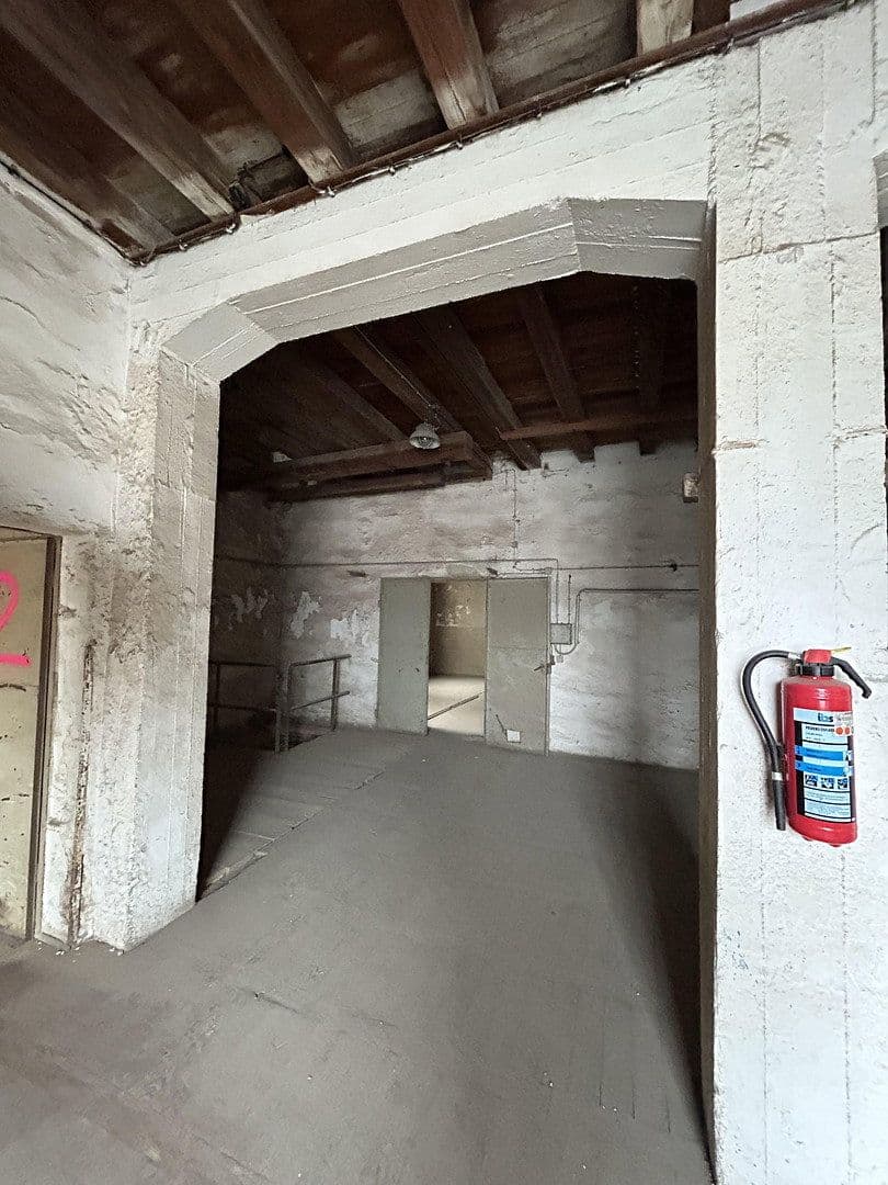 Predaj nebytového priestoru 4.126 m², Mühlenstraße 9b, Niddatal, Hesensko Predaj nebytového priestoru 4.126 m², Mühlenstraße 9b, Niddatal, Hesensko