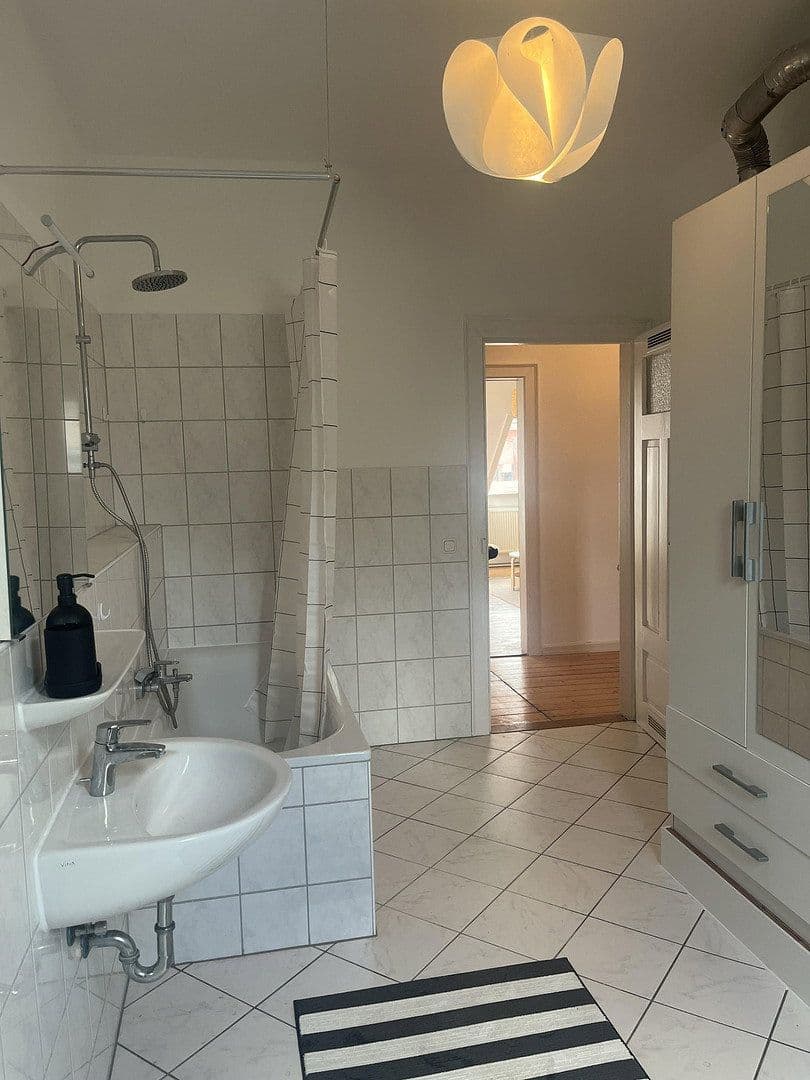 Prenájom bytu 2-izbový 76 m², Wiesbaden, Hesensko Prenájom bytu 2-izbový 76 m², Wiesbaden, Hesensko