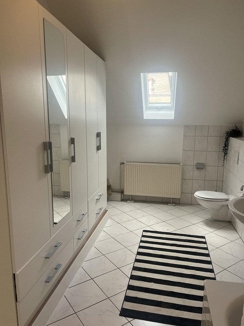 Prenájom bytu 2-izbový 76 m², Wiesbaden, Hesensko Prenájom bytu 2-izbový 76 m², Wiesbaden, Hesensko