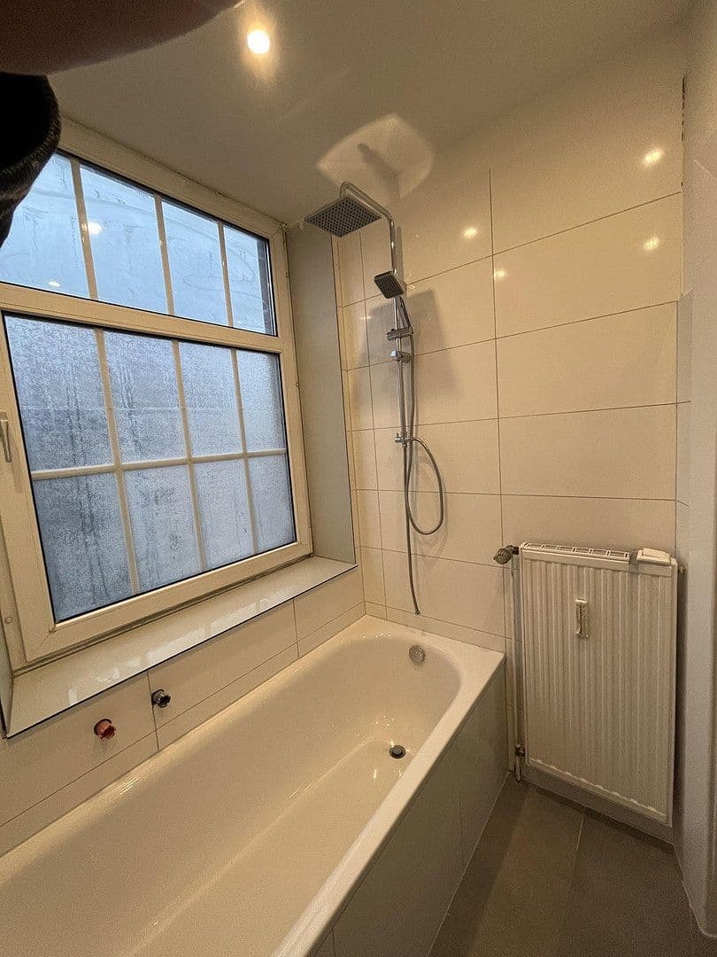 Prenájom bytu 2-izbový 60 m², Blumentalstr. 150, Krefeld, Severné Porýnie - Westfálsko Prenájom bytu 2-izbový 60 m², Blumentalstr. 150, Krefeld, Severné Porýnie - Westfálsko