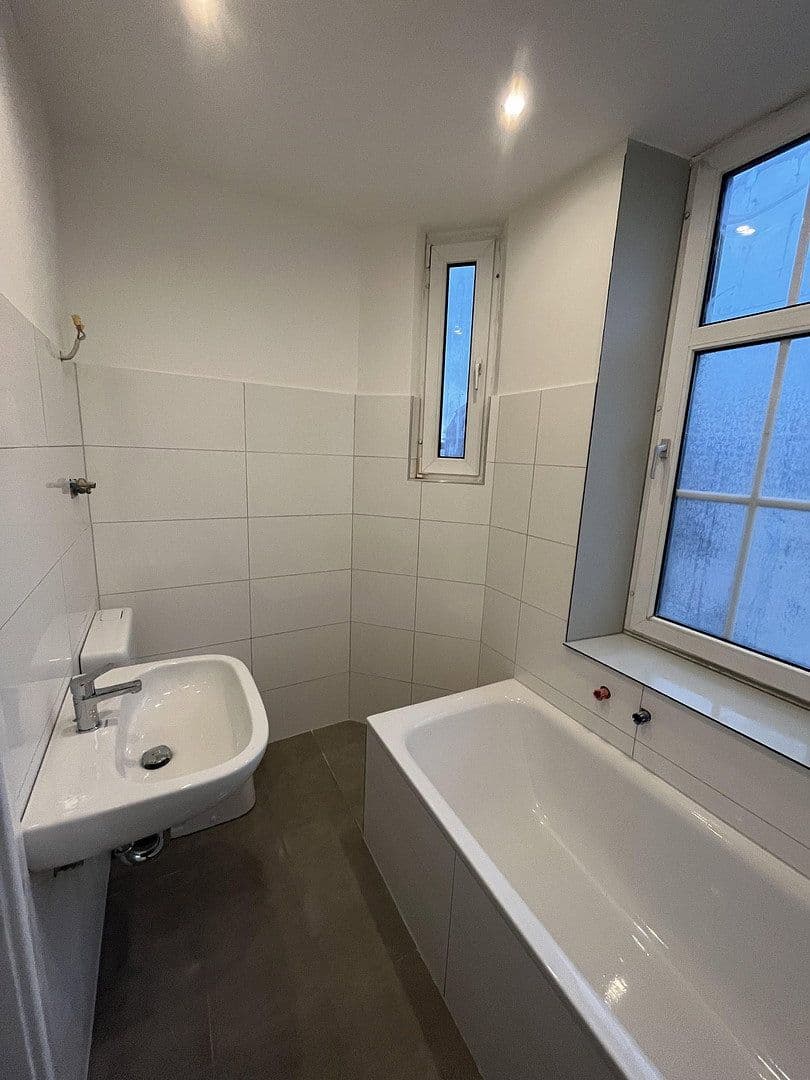 Prenájom bytu 2-izbový 60 m², Blumentalstr. 150, Krefeld, Severné Porýnie - Westfálsko Prenájom bytu 2-izbový 60 m², Blumentalstr. 150, Krefeld, Severné Porýnie - Westfálsko