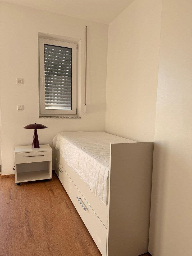 Prenájom bytu 1-izbový 25 m², Berlin, Berlín Prenájom bytu 1-izbový 25 m², Berlin, Berlín