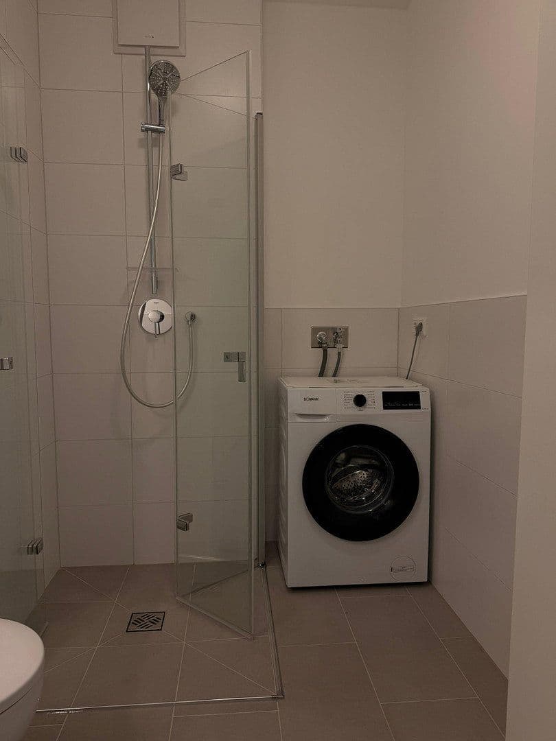 Prenájom bytu 1-izbový 25 m², Berlin, Berlín Prenájom bytu 1-izbový 25 m², Berlin, Berlín