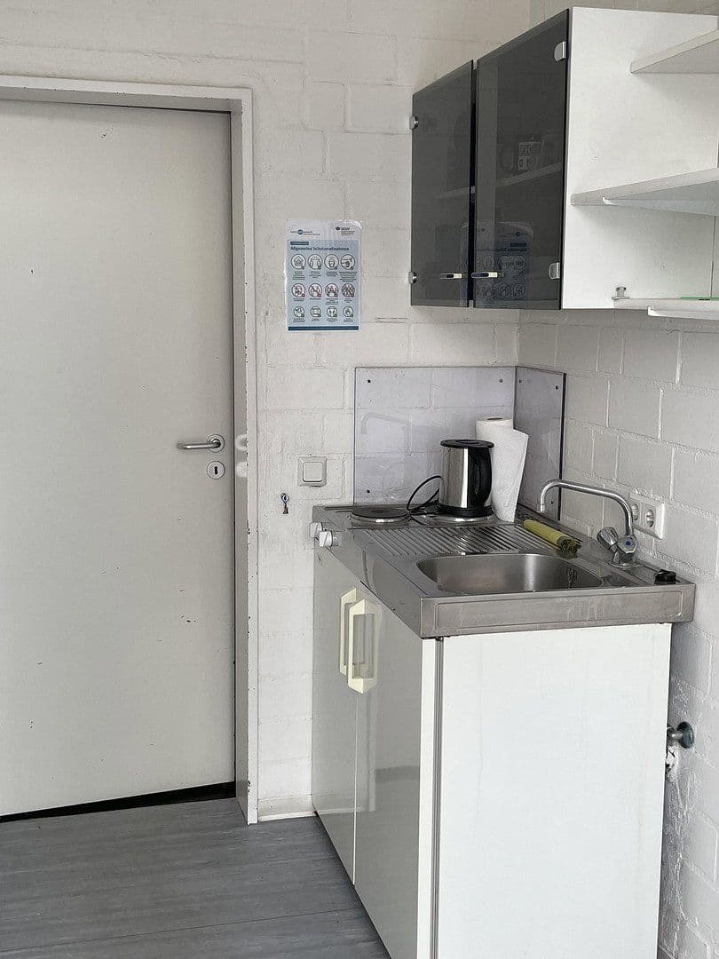 Prenájom nebytového priestoru 314 m², Osterholzer Heerstraße 125-127, Bremen, Brémy Prenájom nebytového priestoru 314 m², Osterholzer Heerstraße 125-127, Bremen, Brémy