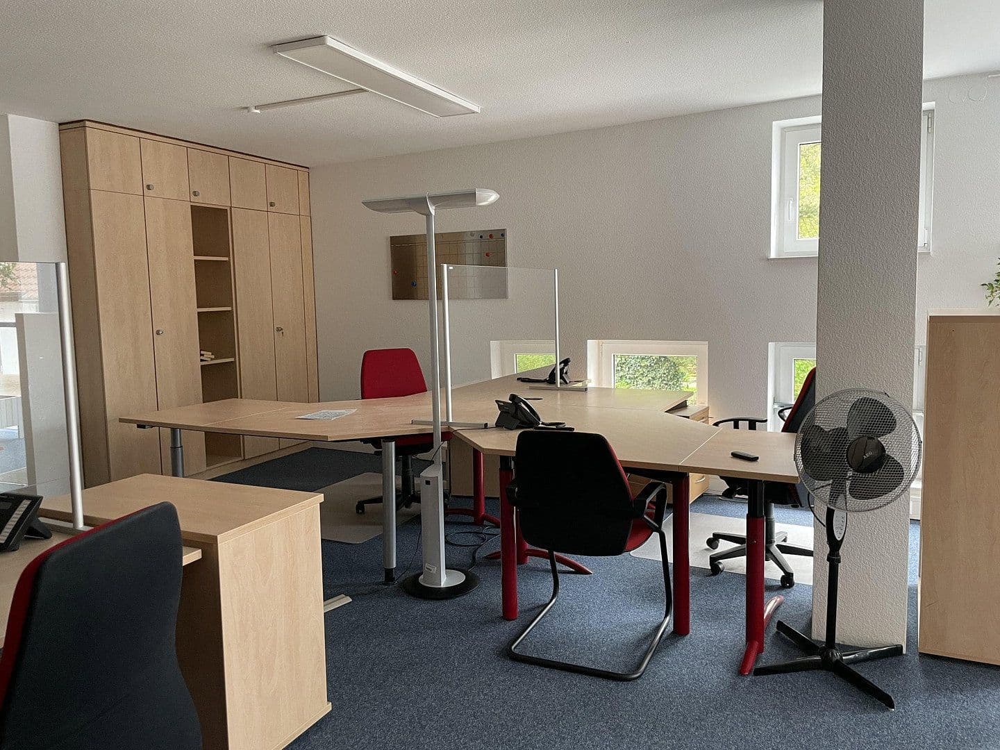 Prenájom nebytového priestoru 314 m², Osterholzer Heerstraße 125-127, Bremen, Brémy Prenájom nebytového priestoru 314 m², Osterholzer Heerstraße 125-127, Bremen, Brémy