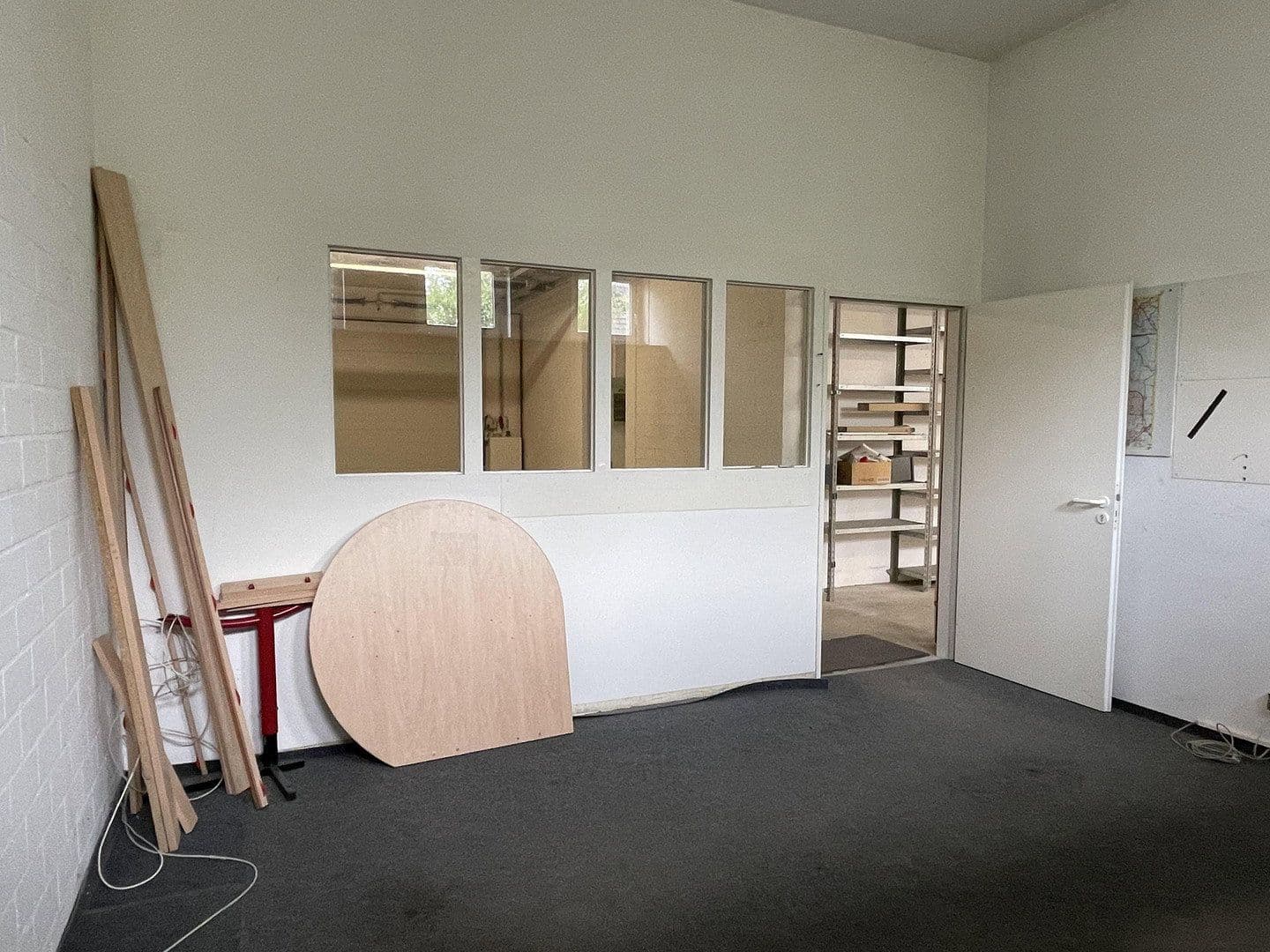 Prenájom nebytového priestoru 314 m², Osterholzer Heerstraße 125-127, Bremen, Brémy Prenájom nebytového priestoru 314 m², Osterholzer Heerstraße 125-127, Bremen, Brémy