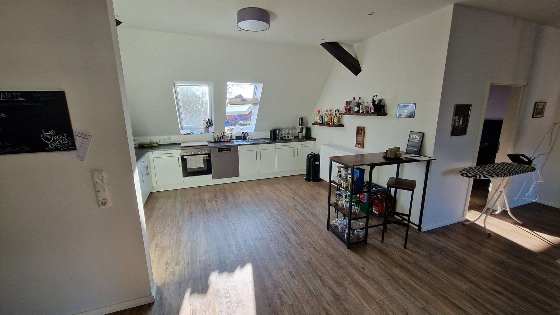 Prenájom bytu 4-izbový 142 m², Ringstraße 2, Thomasburg, Dolné Sasko Prenájom bytu 4-izbový 142 m², Ringstraße 2, Thomasburg, Dolné Sasko