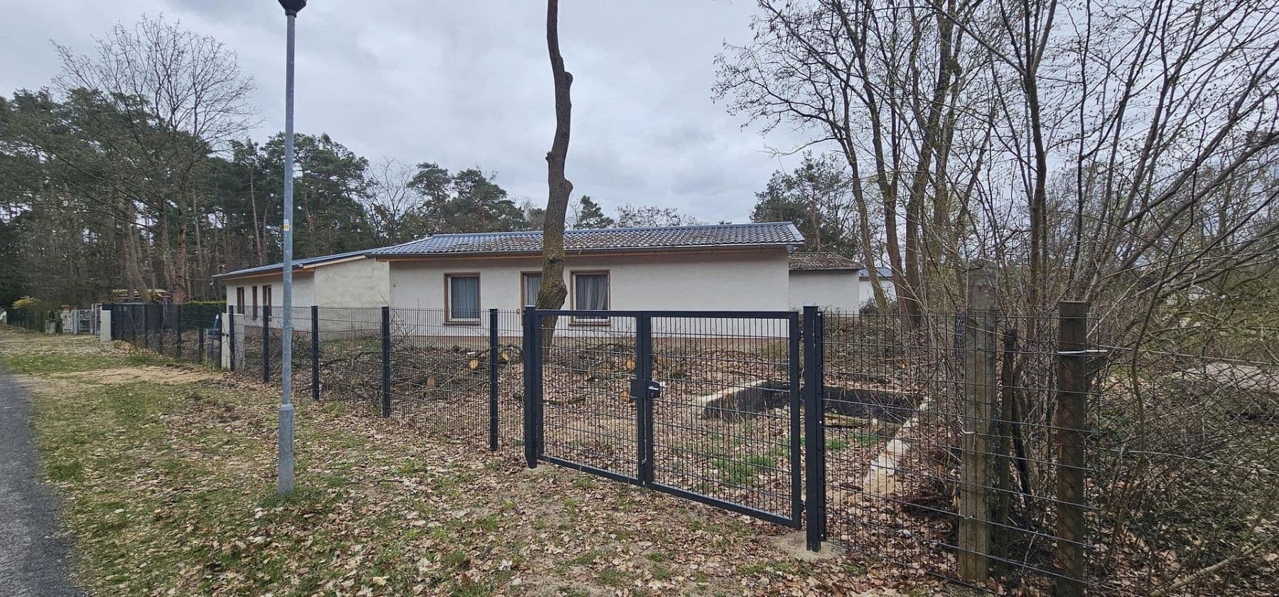 Predaj domu 57 m², pozemek 1.000 m², Kloster Lehnin, Brandenbursko Predaj domu 57 m², pozemek 1.000 m², Kloster Lehnin, Brandenbursko