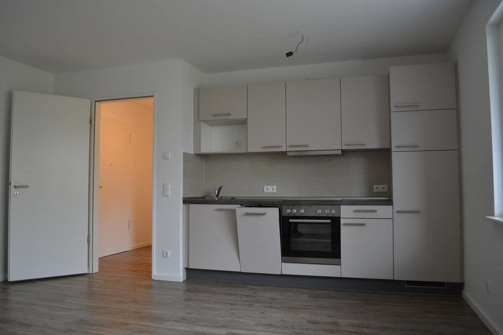 Prenájom bytu 1-izbový 44 m², Trautenauer Str. 13, Berlin, Berlín Prenájom bytu 1-izbový 44 m², Trautenauer Str. 13, Berlin, Berlín