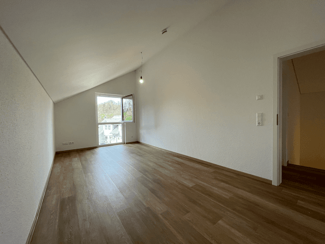 Predaj domu 160 m², pozemek 180 m², Wehratalstrasse 31c, Wehr, Bádensko-Wurttembersko Predaj domu 160 m², pozemek 180 m², Wehratalstrasse 31c, Wehr, Bádensko-Wurttembersko
