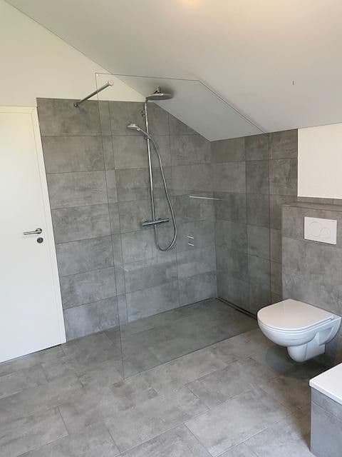 Predaj domu 160 m², pozemek 180 m², Wehratalstrasse 31c, Wehr, Bádensko-Wurttembersko Predaj domu 160 m², pozemek 180 m², Wehratalstrasse 31c, Wehr, Bádensko-Wurttembersko