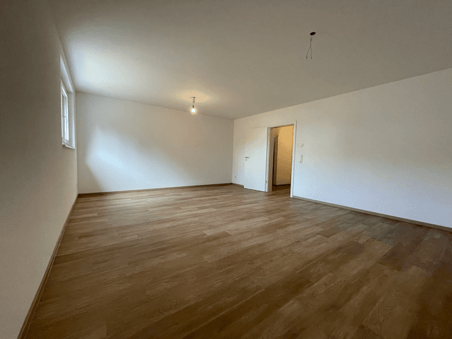 Predaj domu 160 m², pozemek 180 m², Wehratalstrasse 31c, Wehr, Bádensko-Wurttembersko Predaj domu 160 m², pozemek 180 m², Wehratalstrasse 31c, Wehr, Bádensko-Wurttembersko