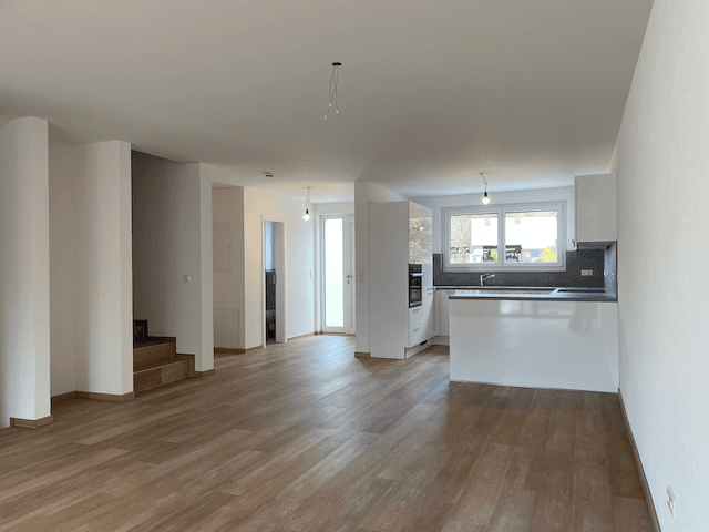 Predaj domu 160 m², pozemek 180 m², Wehratalstrasse 31c, Wehr, Bádensko-Wurttembersko Predaj domu 160 m², pozemek 180 m², Wehratalstrasse 31c, Wehr, Bádensko-Wurttembersko
