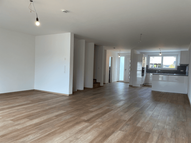 Predaj domu 160 m², pozemek 180 m², Wehratalstrasse 31c, Wehr, Bádensko-Wurttembersko Predaj domu 160 m², pozemek 180 m², Wehratalstrasse 31c, Wehr, Bádensko-Wurttembersko