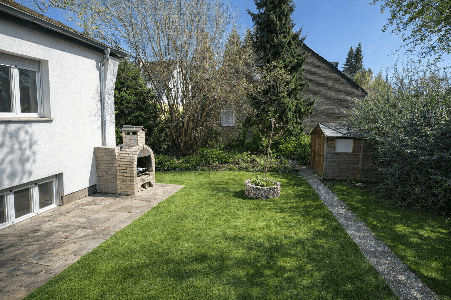 Prenájom domu 120 m², pozemek 400 m², Berlin, Berlín Prenájom domu 120 m², pozemek 400 m², Berlin, Berlín