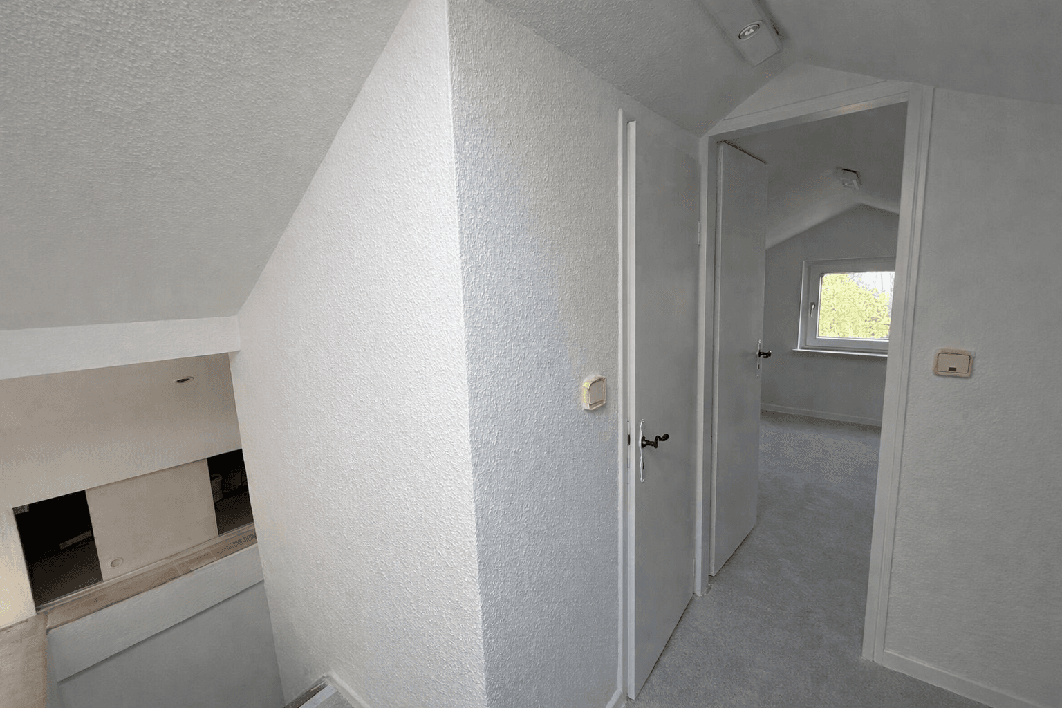 Prenájom domu 120 m², pozemek 400 m², Berlin, Berlín Prenájom domu 120 m², pozemek 400 m², Berlin, Berlín