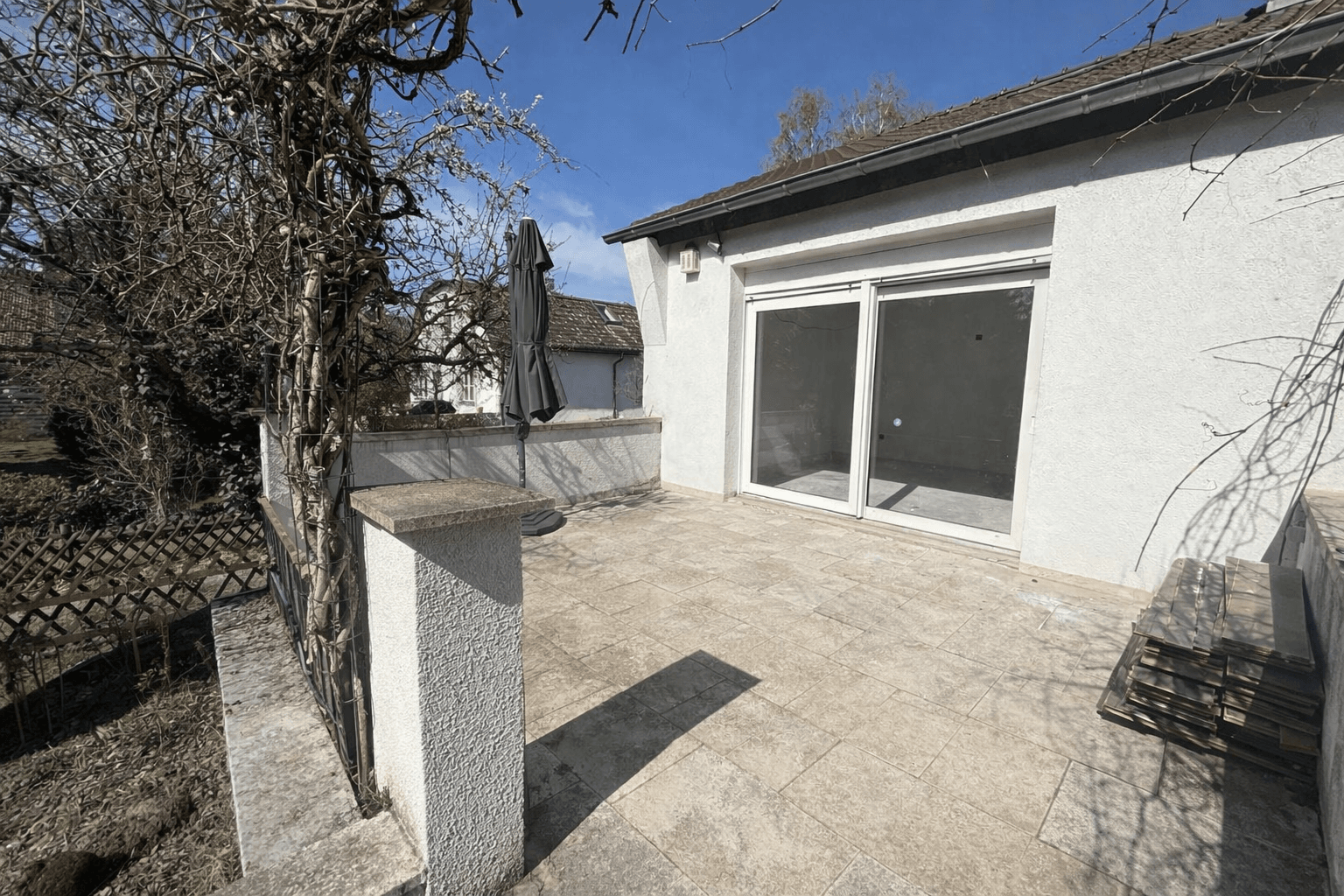 Prenájom domu 120 m², pozemek 400 m², Berlin, Berlín Prenájom domu 120 m², pozemek 400 m², Berlin, Berlín