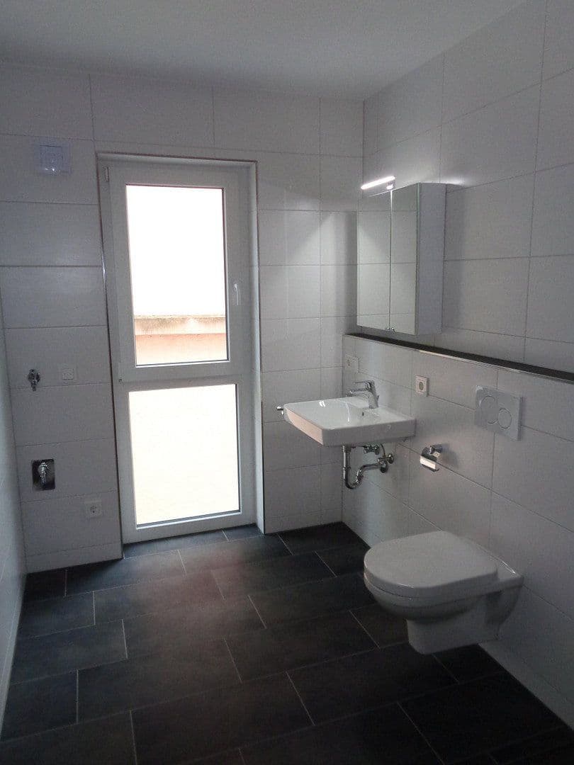 Prenájom bytu 1-izbový 41 m², Ingolstadt-Friedrichshofen, Bavorsko Prenájom bytu 1-izbový 41 m², Ingolstadt-Friedrichshofen, Bavorsko