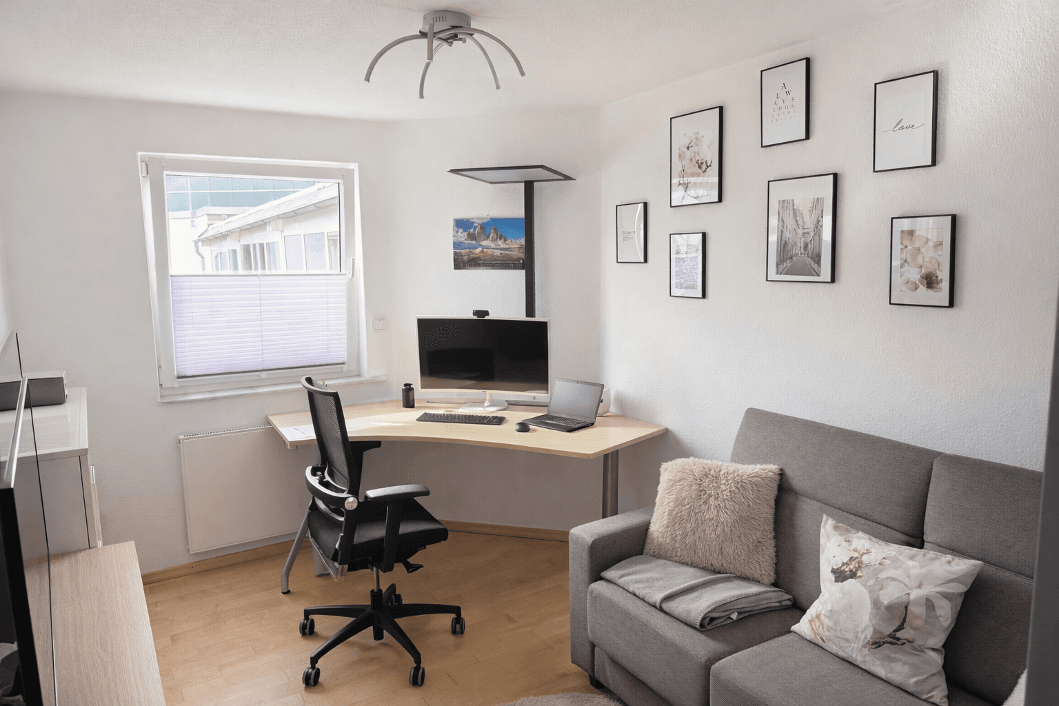 Prenájom bytu 4-izbový 80 m², Heiligenhaus, Severné Porýnie - Westfálsko Prenájom bytu 4-izbový 80 m², Heiligenhaus, Severné Porýnie - Westfálsko