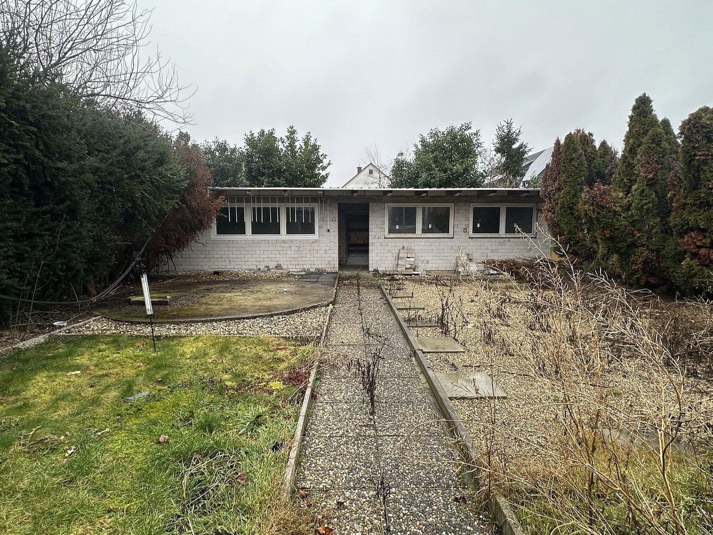 Predaj domu 204 m², pozemek 563 m², Friedenstraße 19, Kronau, Bádensko-Wurttembersko Predaj domu 204 m², pozemek 563 m², Friedenstraße 19, Kronau, Bádensko-Wurttembersko