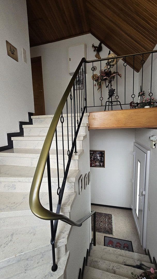 Predaj domu 123 m², pozemek 894 m², Ellenhausen, Porýnie-Falcko Predaj domu 123 m², pozemek 894 m², Ellenhausen, Porýnie-Falcko