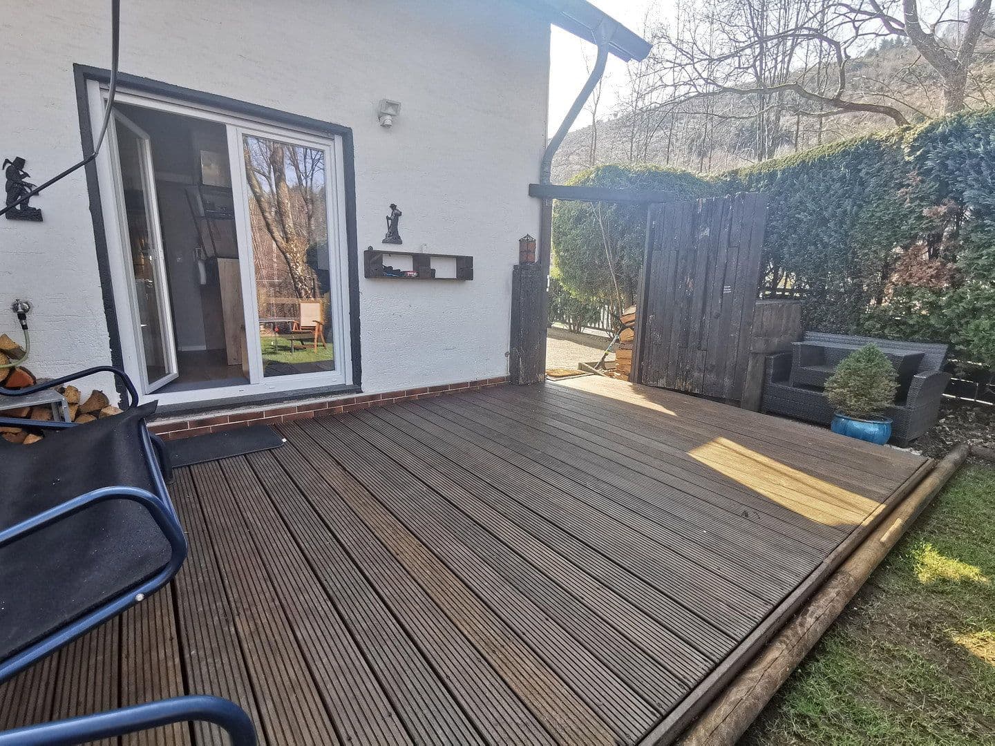 Predaj domu 103 m², pozemek 360 m², Siegen, Severné Porýnie - Westfálsko Predaj domu 103 m², pozemek 360 m², Siegen, Severné Porýnie - Westfálsko