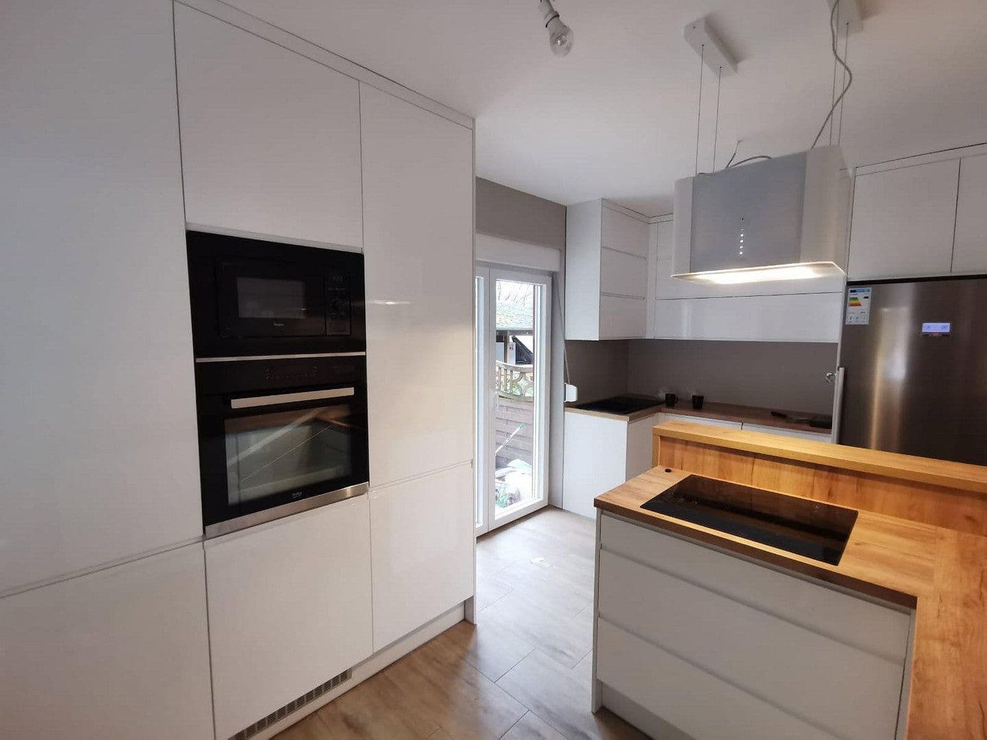 Predaj domu 103 m², pozemek 360 m², Siegen, Severné Porýnie - Westfálsko Predaj domu 103 m², pozemek 360 m², Siegen, Severné Porýnie - Westfálsko
