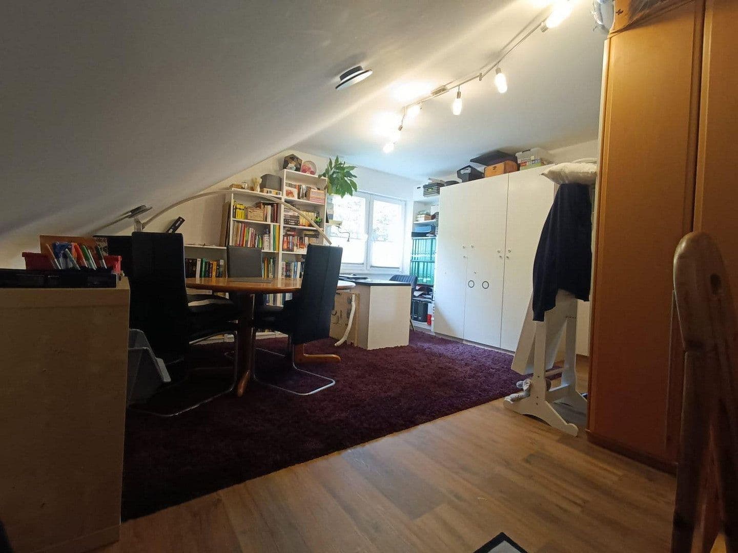 Predaj domu 103 m², pozemek 360 m², Siegen, Severné Porýnie - Westfálsko Predaj domu 103 m², pozemek 360 m², Siegen, Severné Porýnie - Westfálsko
