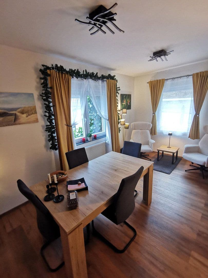 Predaj domu 103 m², pozemek 360 m², Siegen, Severné Porýnie - Westfálsko Predaj domu 103 m², pozemek 360 m², Siegen, Severné Porýnie - Westfálsko