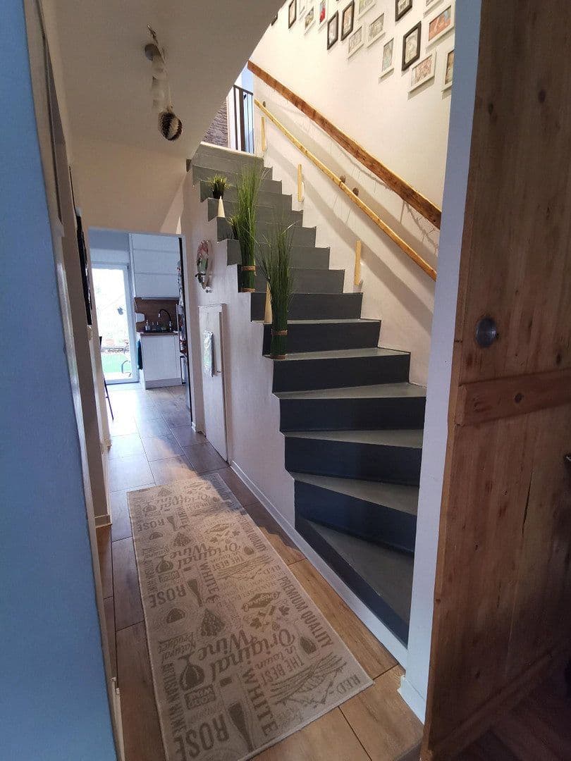Predaj domu 103 m², pozemek 360 m², Siegen, Severné Porýnie - Westfálsko Predaj domu 103 m², pozemek 360 m², Siegen, Severné Porýnie - Westfálsko