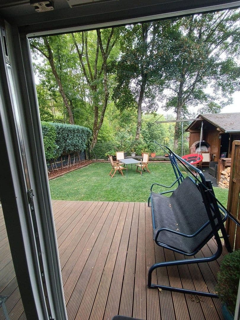 Predaj domu 103 m², pozemek 360 m², Siegen, Severné Porýnie - Westfálsko Predaj domu 103 m², pozemek 360 m², Siegen, Severné Porýnie - Westfálsko