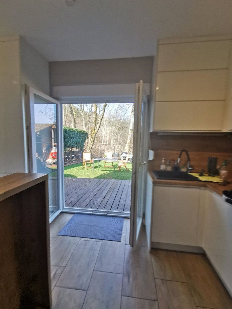 Predaj domu 103 m², pozemek 360 m², Siegen, Severné Porýnie - Westfálsko Predaj domu 103 m², pozemek 360 m², Siegen, Severné Porýnie - Westfálsko