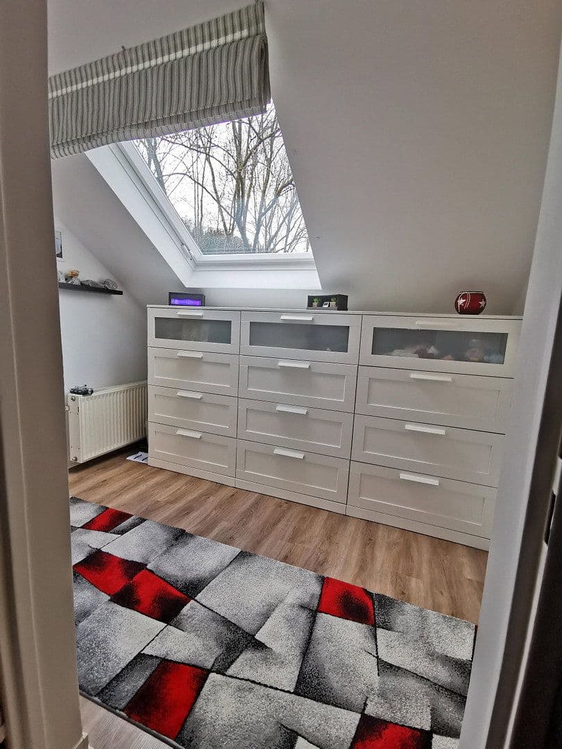 Predaj domu 103 m², pozemek 360 m², Siegen, Severné Porýnie - Westfálsko Predaj domu 103 m², pozemek 360 m², Siegen, Severné Porýnie - Westfálsko