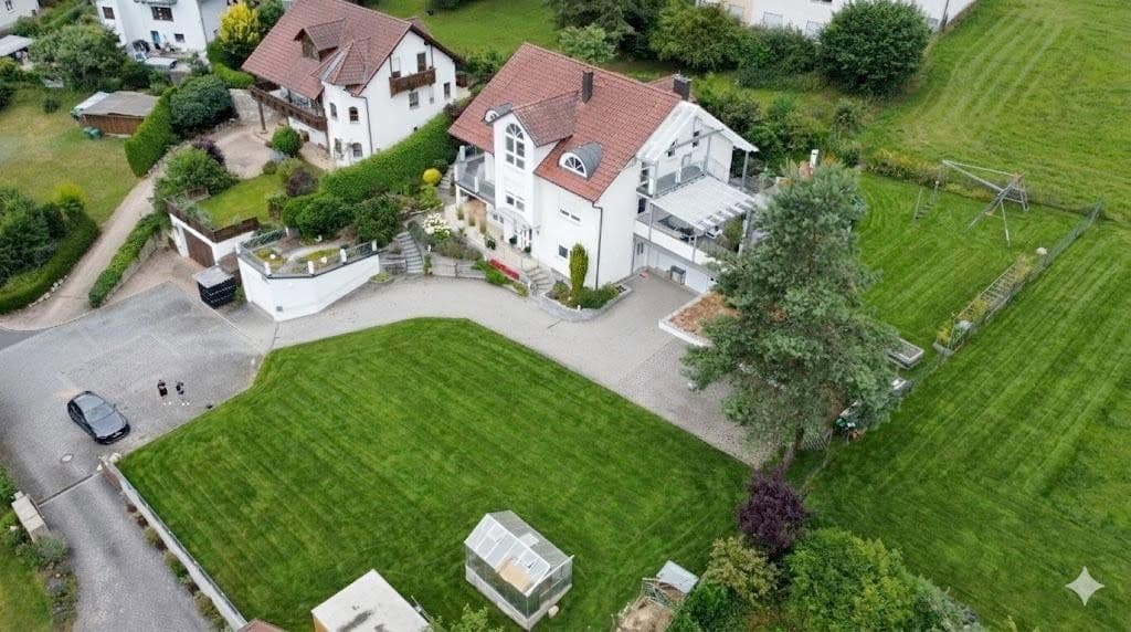 Prenájom domu 205 m², pozemek 780 m², Amberg, Bavorsko Prenájom domu 205 m², pozemek 780 m², Amberg, Bavorsko