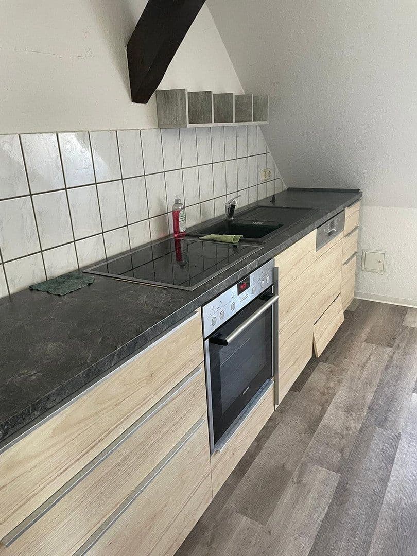 Prenájom bytu 3-izbový 112 m², Werderstraße 30, Dessau-Roßlau, Sasko-Anhaltsko Prenájom bytu 3-izbový 112 m², Werderstraße 30, Dessau-Roßlau, Sasko-Anhaltsko